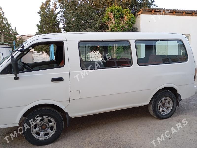 Toyota Hiace 1995 - 50 000 TMT - Magdanly - img 4