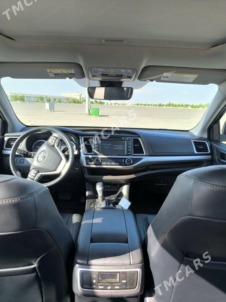 Toyota Highlander 2019 - 530 000 TMT - Türkmenabat - img 2