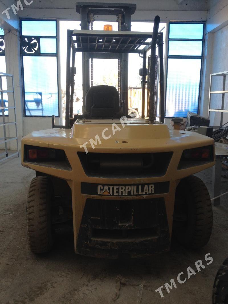 Kara Forklift 2010 - 279 000 TMT - Aşgabat - img 3