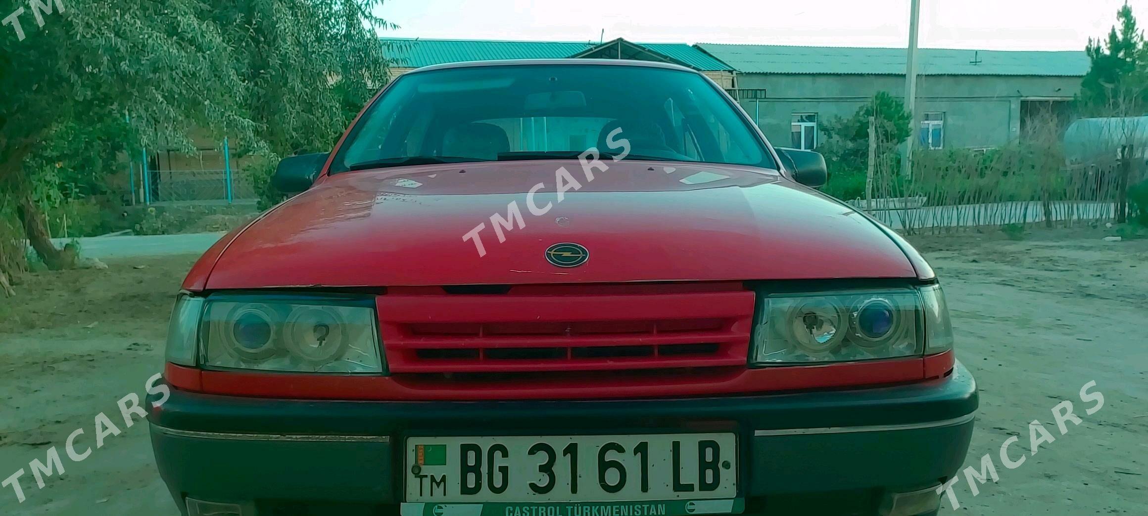 Opel Vectra 1991 - 26 000 TMT - Фарап - img 2