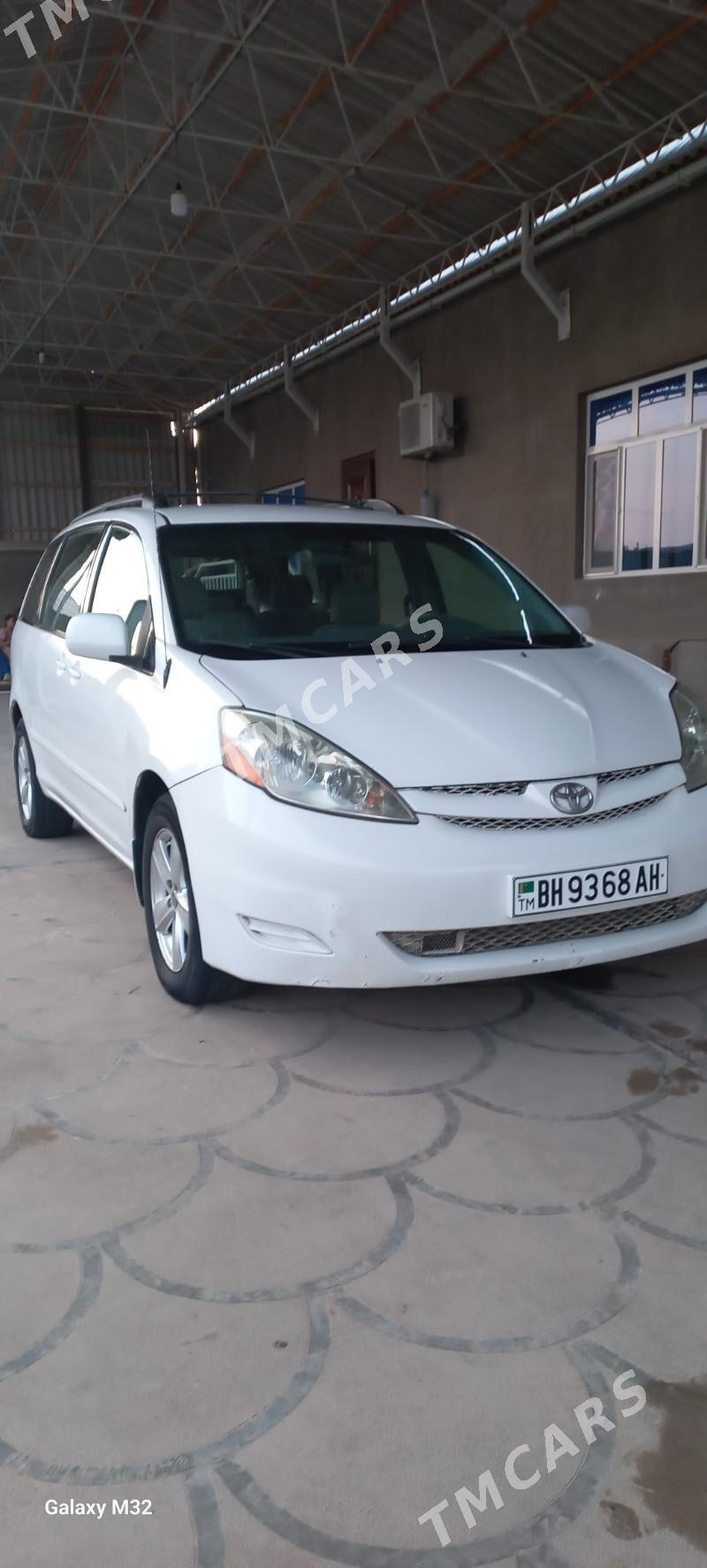 Toyota Sienna 2008 - 170 000 TMT - Tejen - img 2