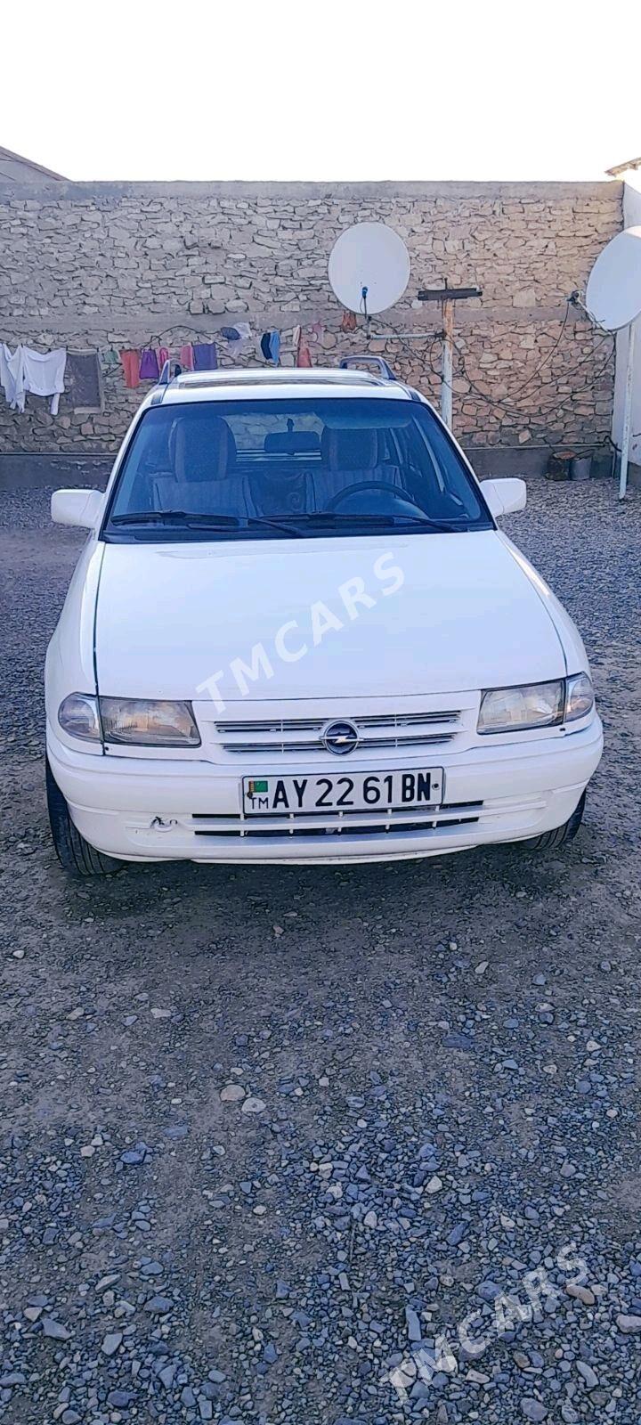 Opel Astra 1992 - 32 000 TMT - Gyzylarbat - img 2