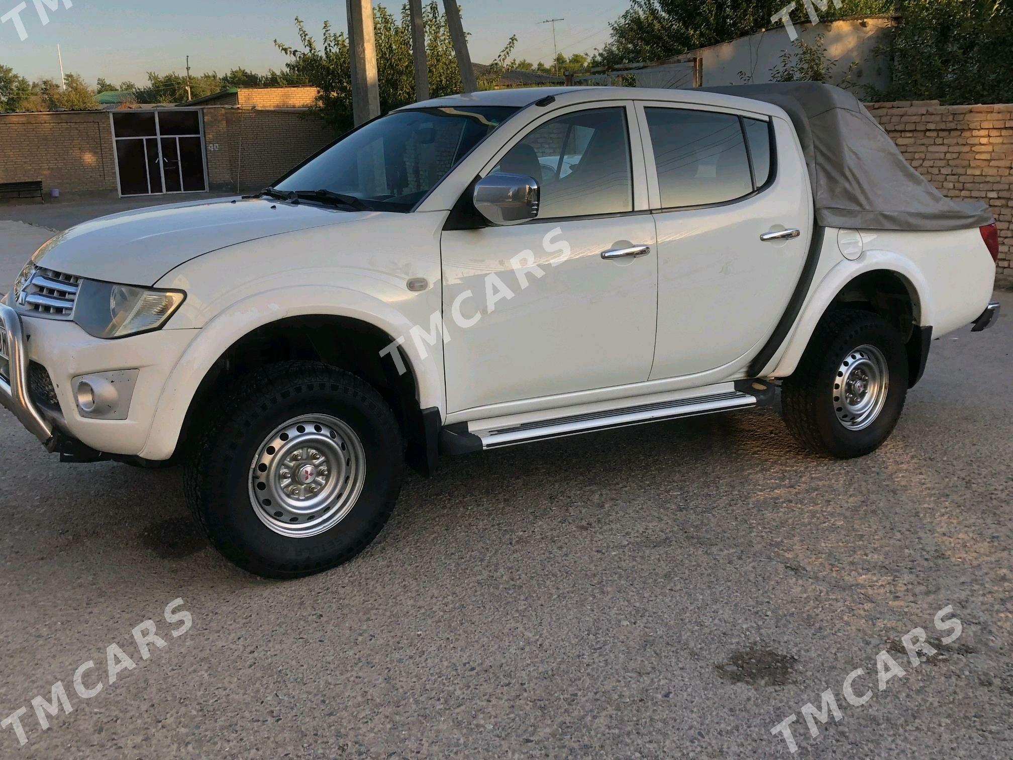 Mitsubishi L200 2011 - 150 000 TMT - Мары - img 8