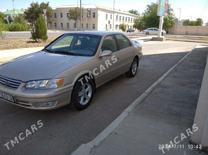 Toyota Camry 2001 - 110 000 TMT - Дянев - img 2