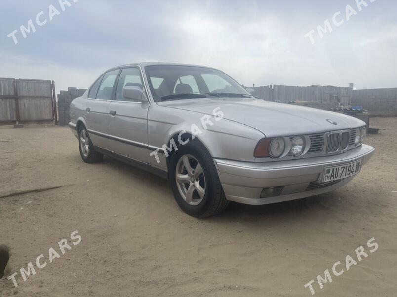 BMW E34 1991 - 44 000 TMT - Хазар - img 8