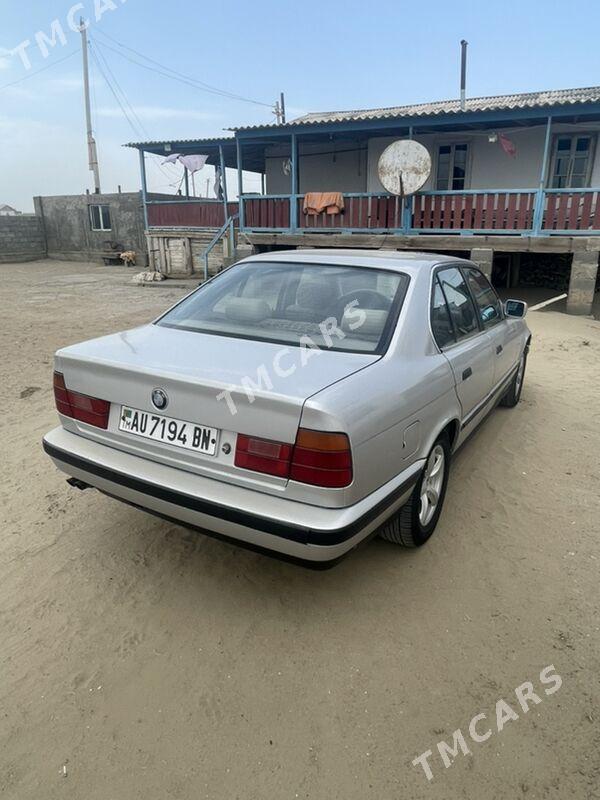 BMW E34 1991 - 44 000 TMT - Хазар - img 2