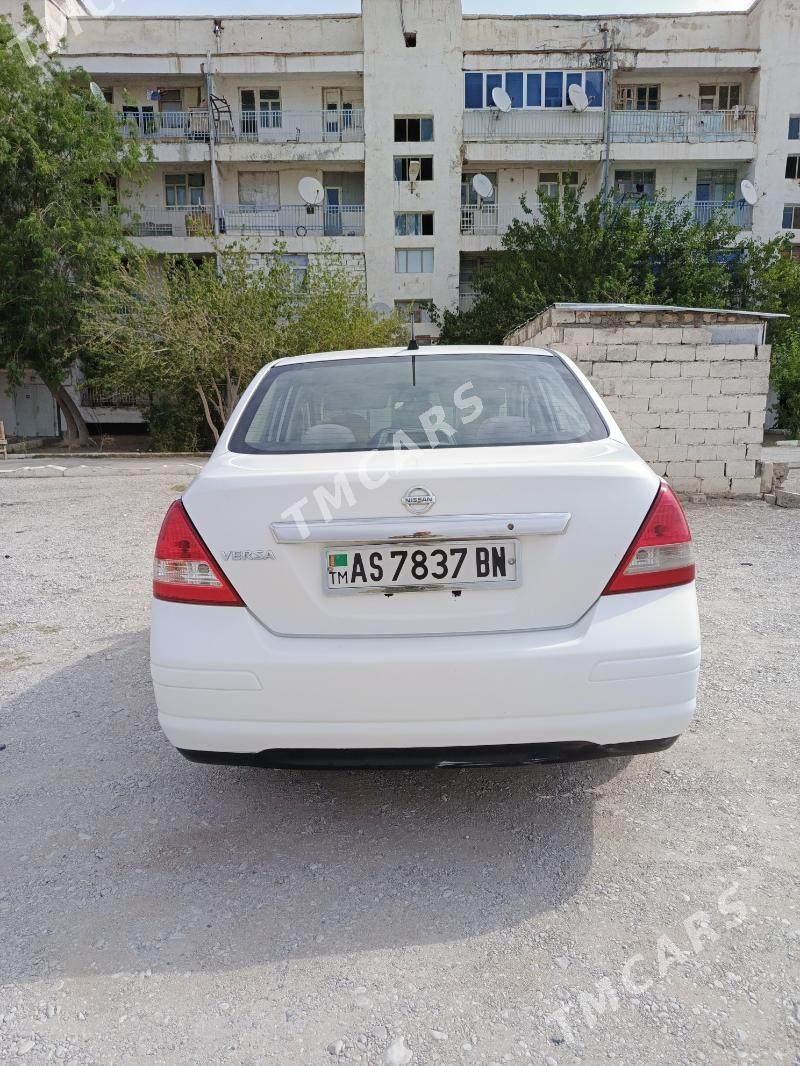 Nissan Versa 2010 - 100 000 TMT - Balkanabat - img 4