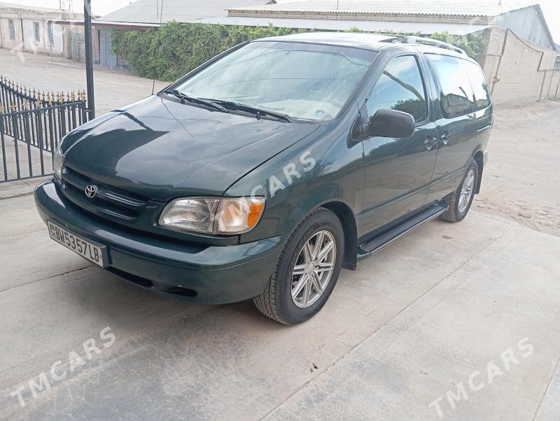 Toyota Sienna 2000 - 150 000 TMT - Farap - img 2