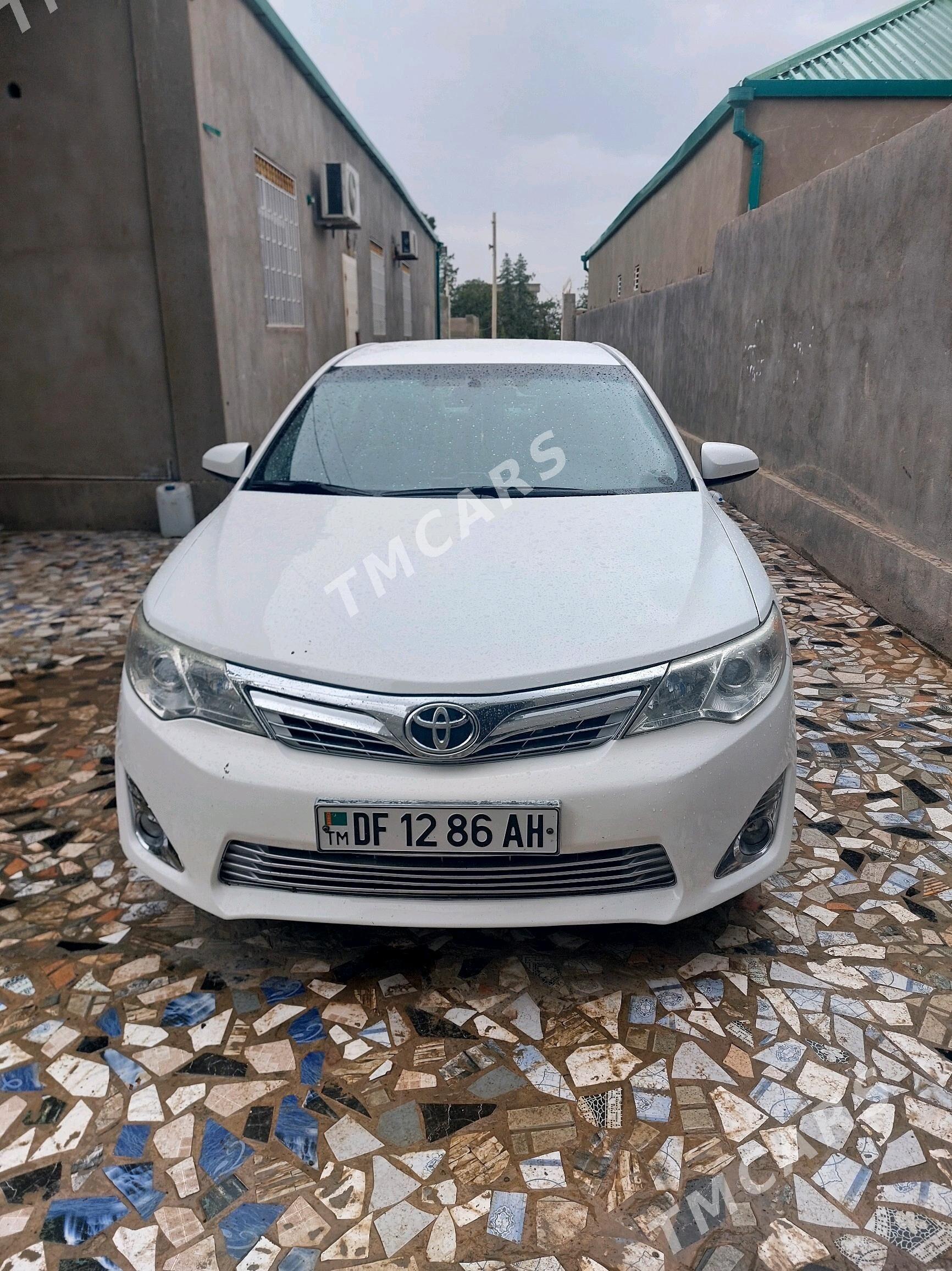 Toyota Camry 2014 - 200 000 TMT - Ашхабад - img 2