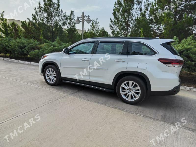 Toyota Highlander 2019 - 480 000 TMT - Мары - img 2