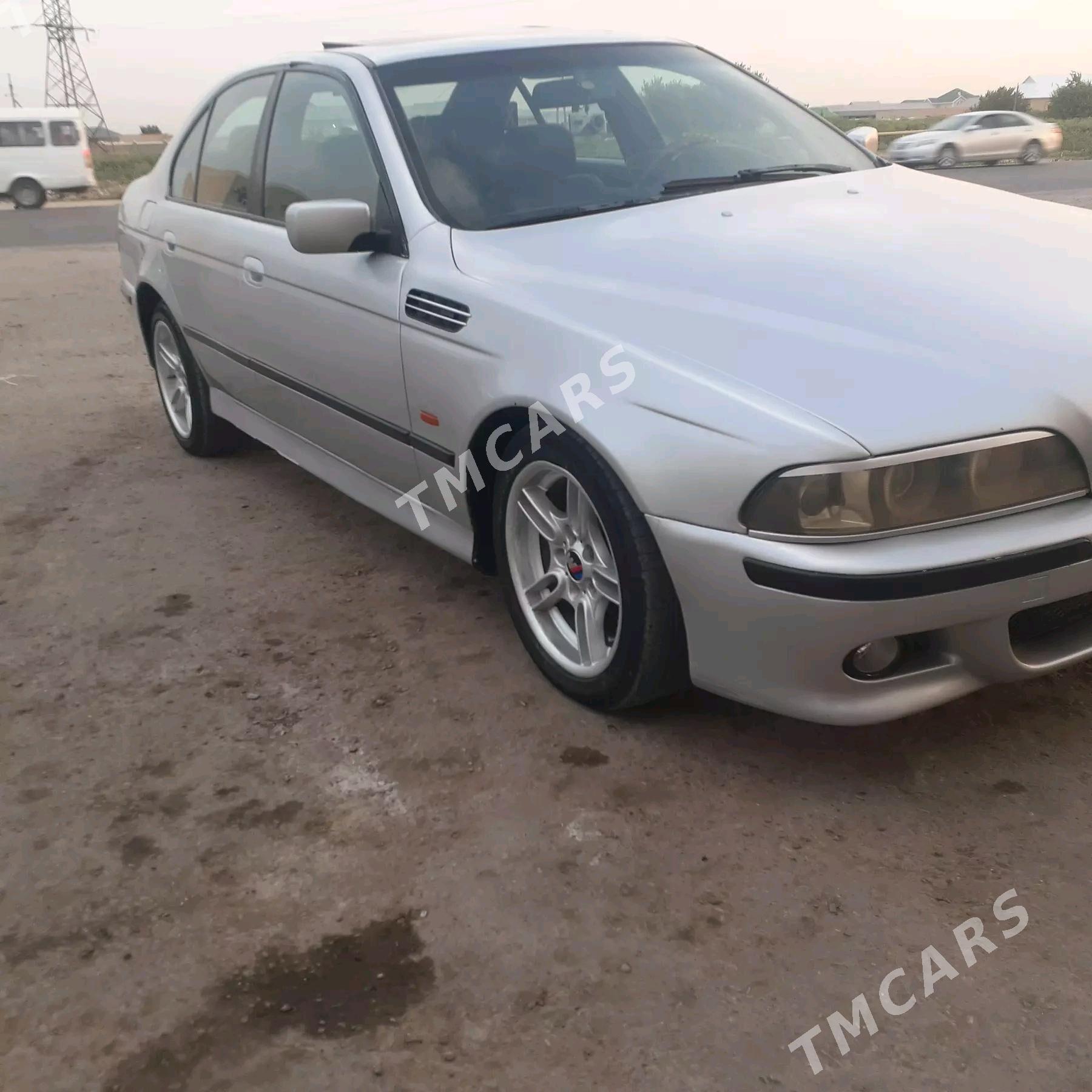 BMW 5 Series 2000 - 75 000 TMT - Mary - img 2