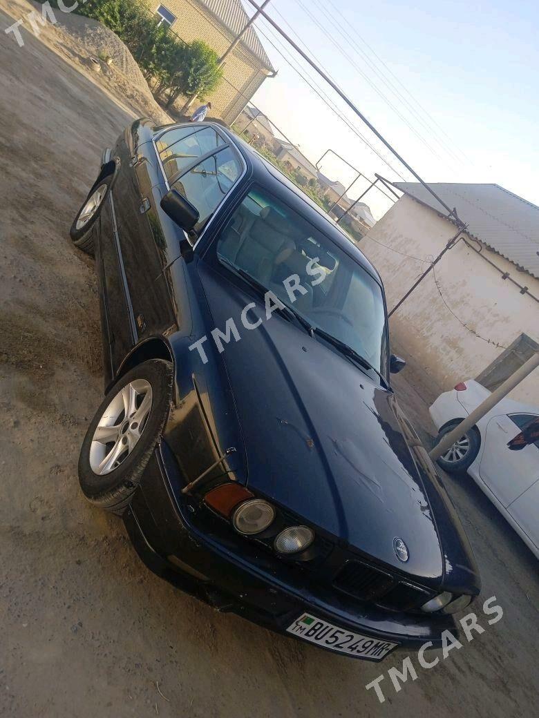 BMW 525 1996 - 40 000 TMT - Мургап - img 2