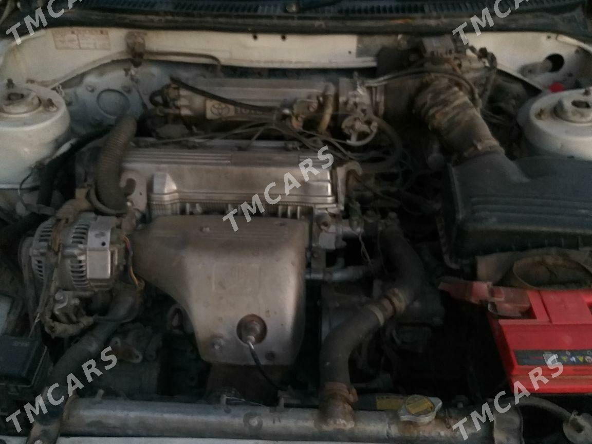 Toyota Carina 1995 - 40 000 TMT - Türkmenbaşy etr. - img 2