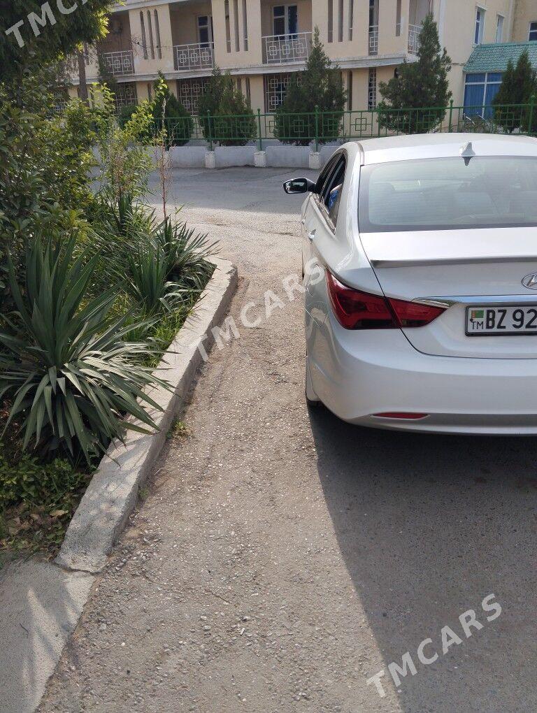 Hyundai Sonata 2010 - 129 000 TMT - Aşgabat - img 3