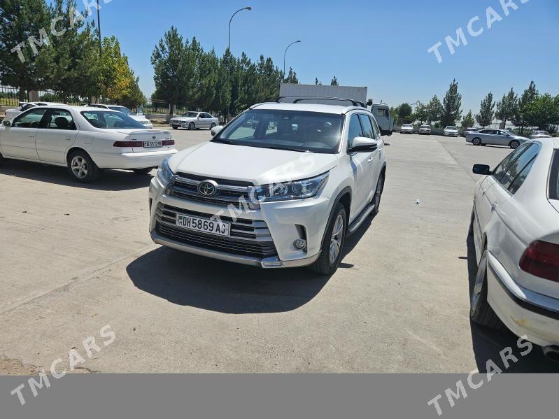 Toyota Highlander 2018 - 465 000 TMT - "Altyn Asyr" Gündogar bazary (Jygyllyk) - img 3