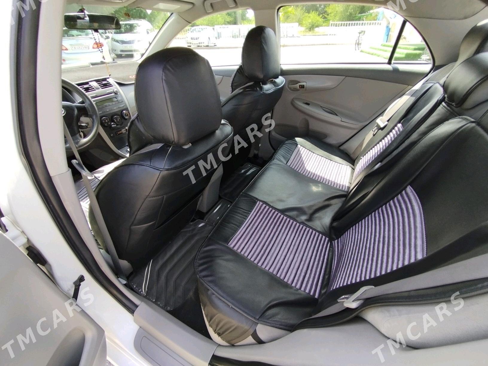 Toyota Corolla 2009 - 110 000 TMT - 4 мкр - img 3