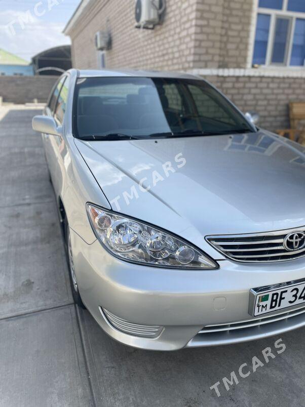 Toyota Camry 2003 - 129 000 TMT - Änew - img 2