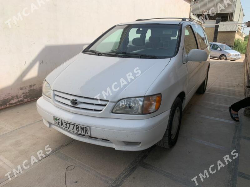 Toyota Sienna 2002 - 120 000 TMT - Мары - img 2