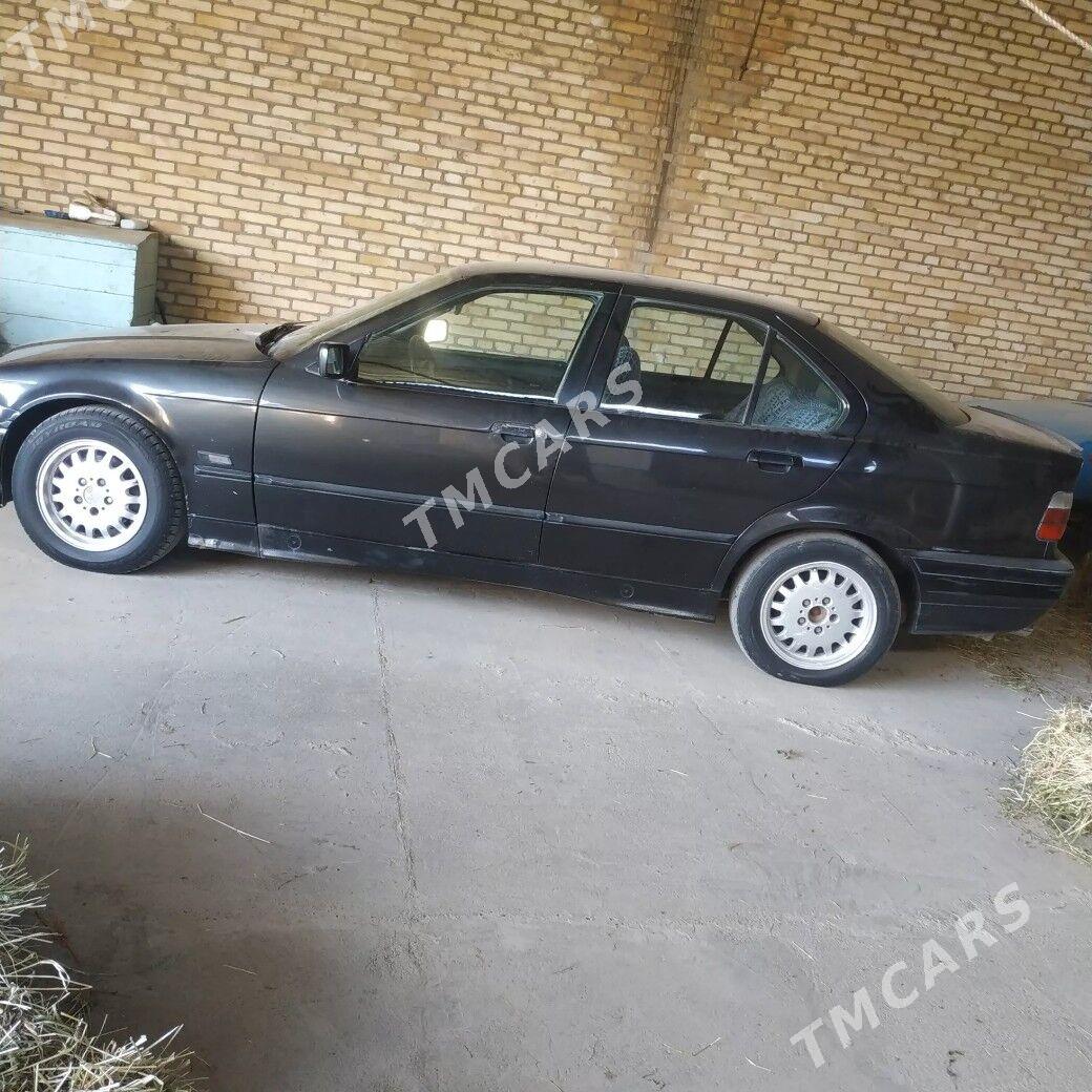 BMW 320 1993 - 34 000 TMT - Çärjew - img 2