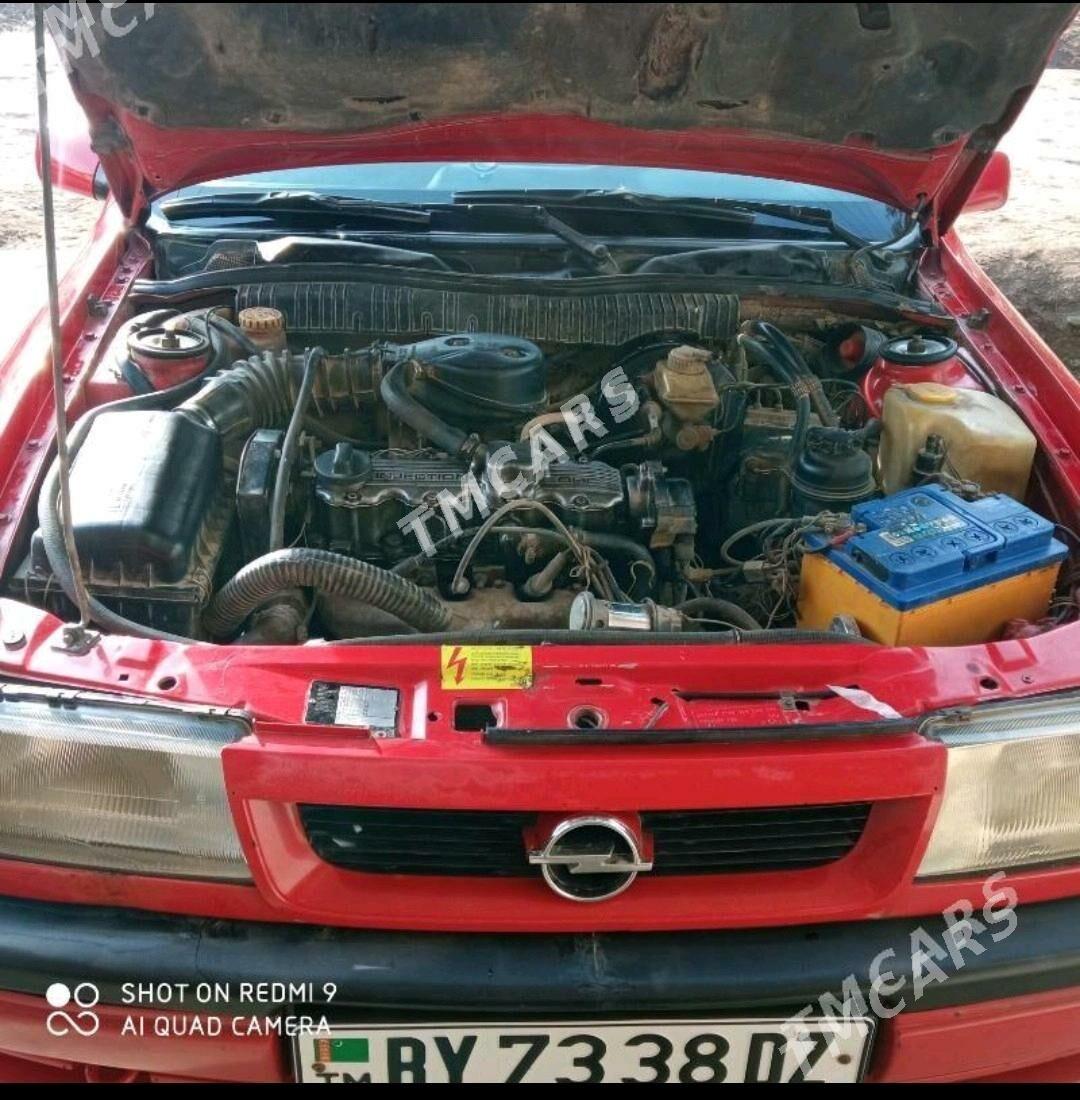 Opel Vectra 1995 - 40 000 TMT - етр. Туркменбаши - img 10