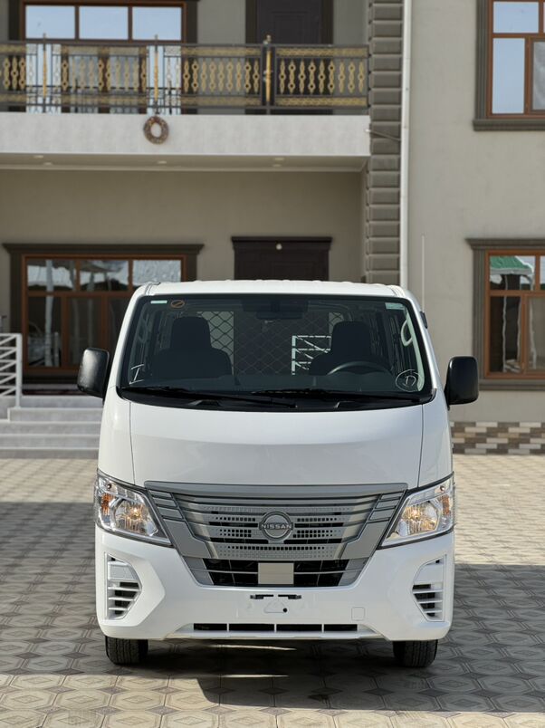 Nissan Urvan 2023 - 390 000 TMT - Мары - img 6