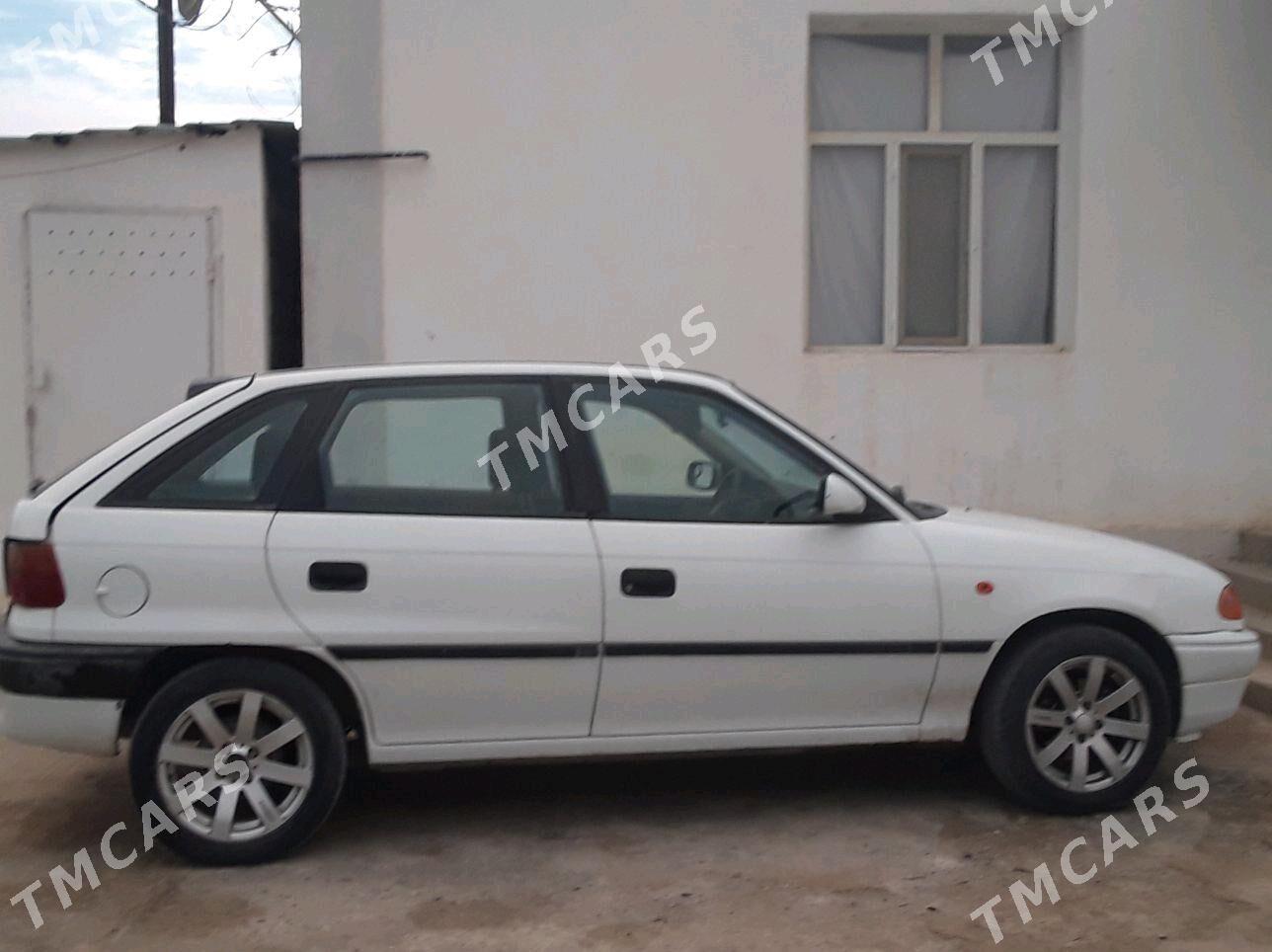 Opel Astra 1995 - 30 000 TMT - Гёкдепе - img 3