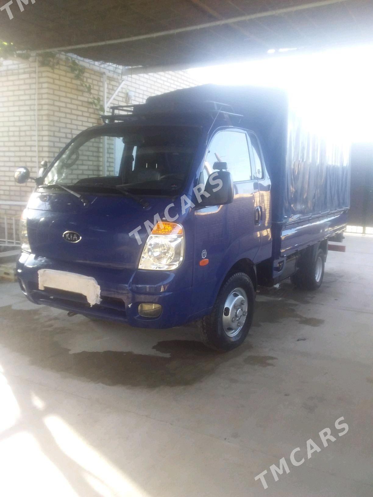 Kia Bongo 2008 - 210 000 TMT - Серахс - img 5