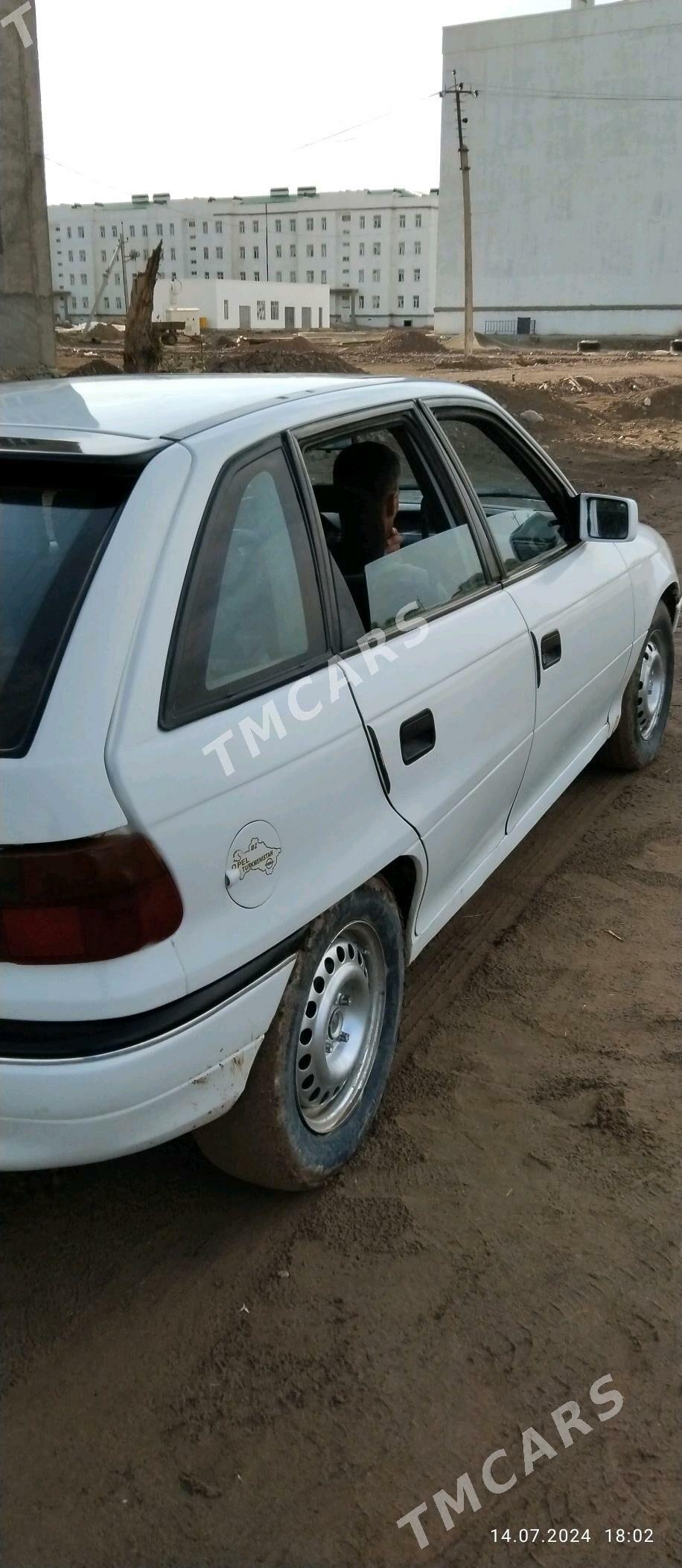 Opel Astra 1991 - 25 000 TMT - Гороглы (Тагта) - img 3