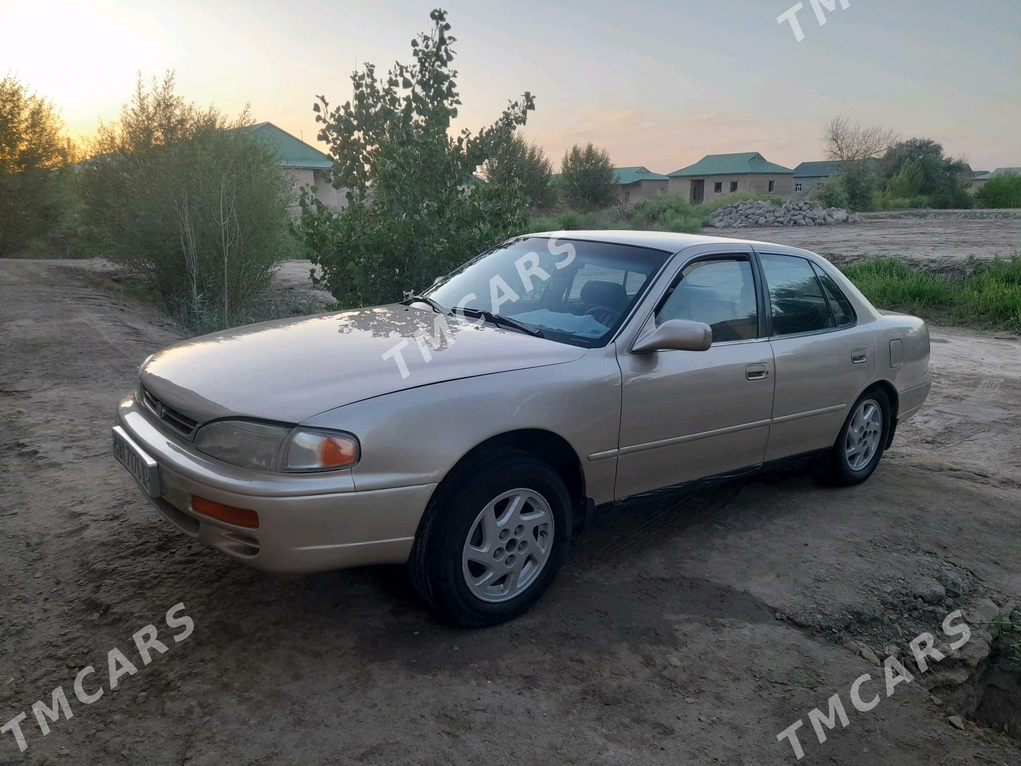 Toyota Camry 1996 - 70 000 TMT - Кёнеургенч - img 2