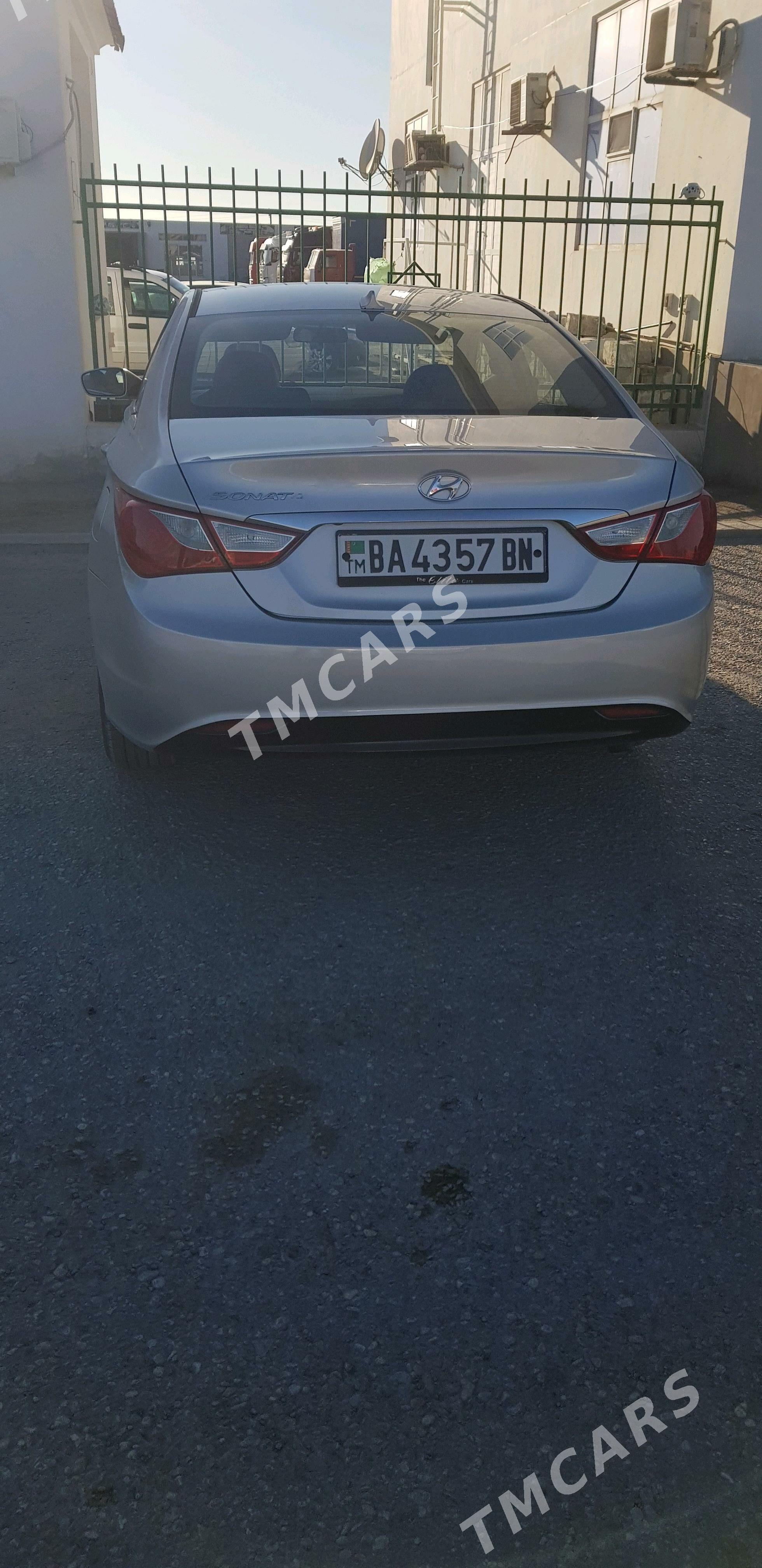 Hyundai Sonata 2011 - 130 000 TMT - Balkanabat - img 3