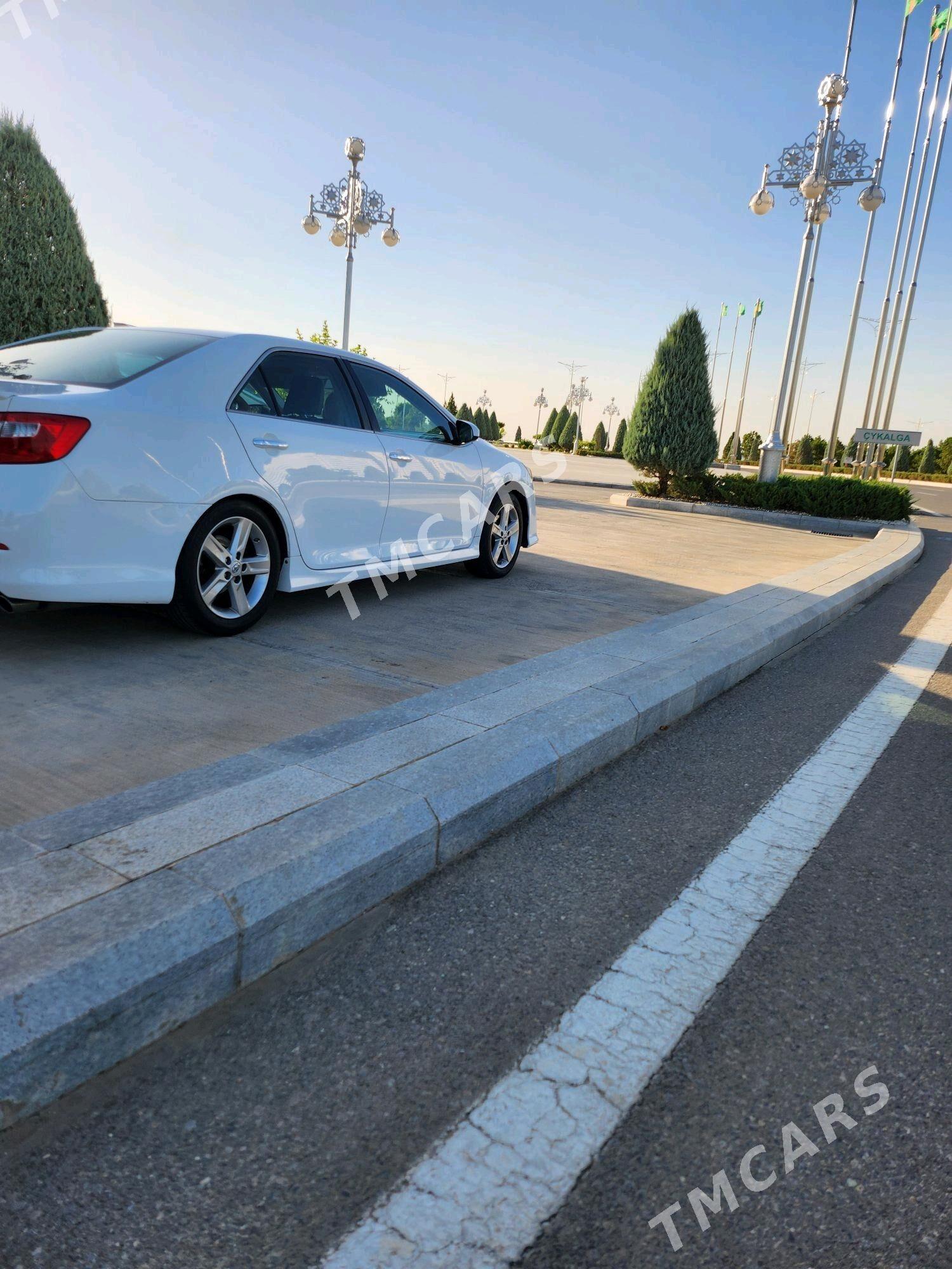 Toyota Camry 2012 - 185 000 TMT - Ашхабад - img 2