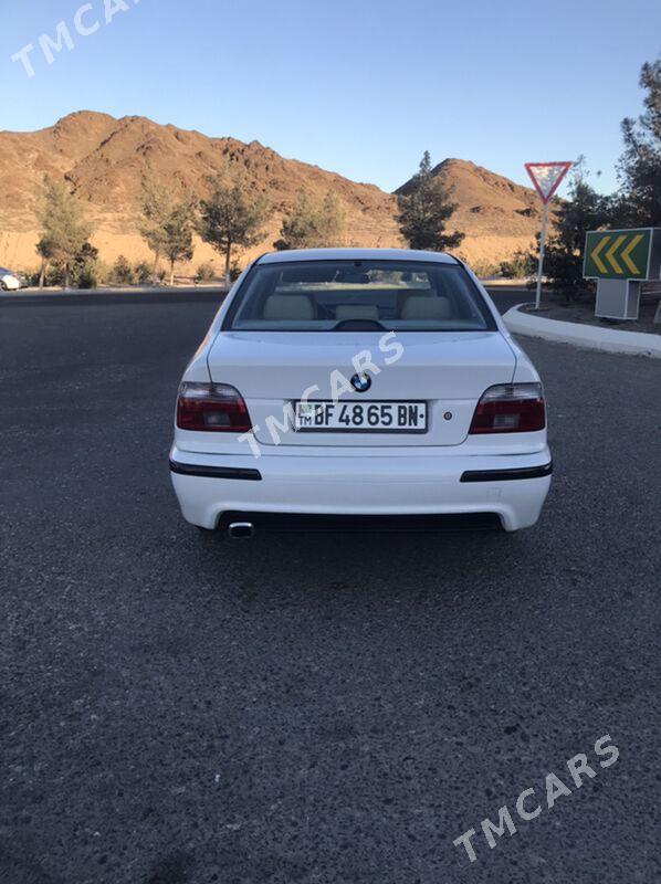 BMW E39 2002 - 95 000 TMT - Türkmenbaşy - img 2