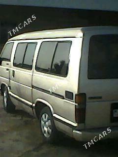 Toyota Hiace 1988 - 30 000 TMT - Мары - img 4