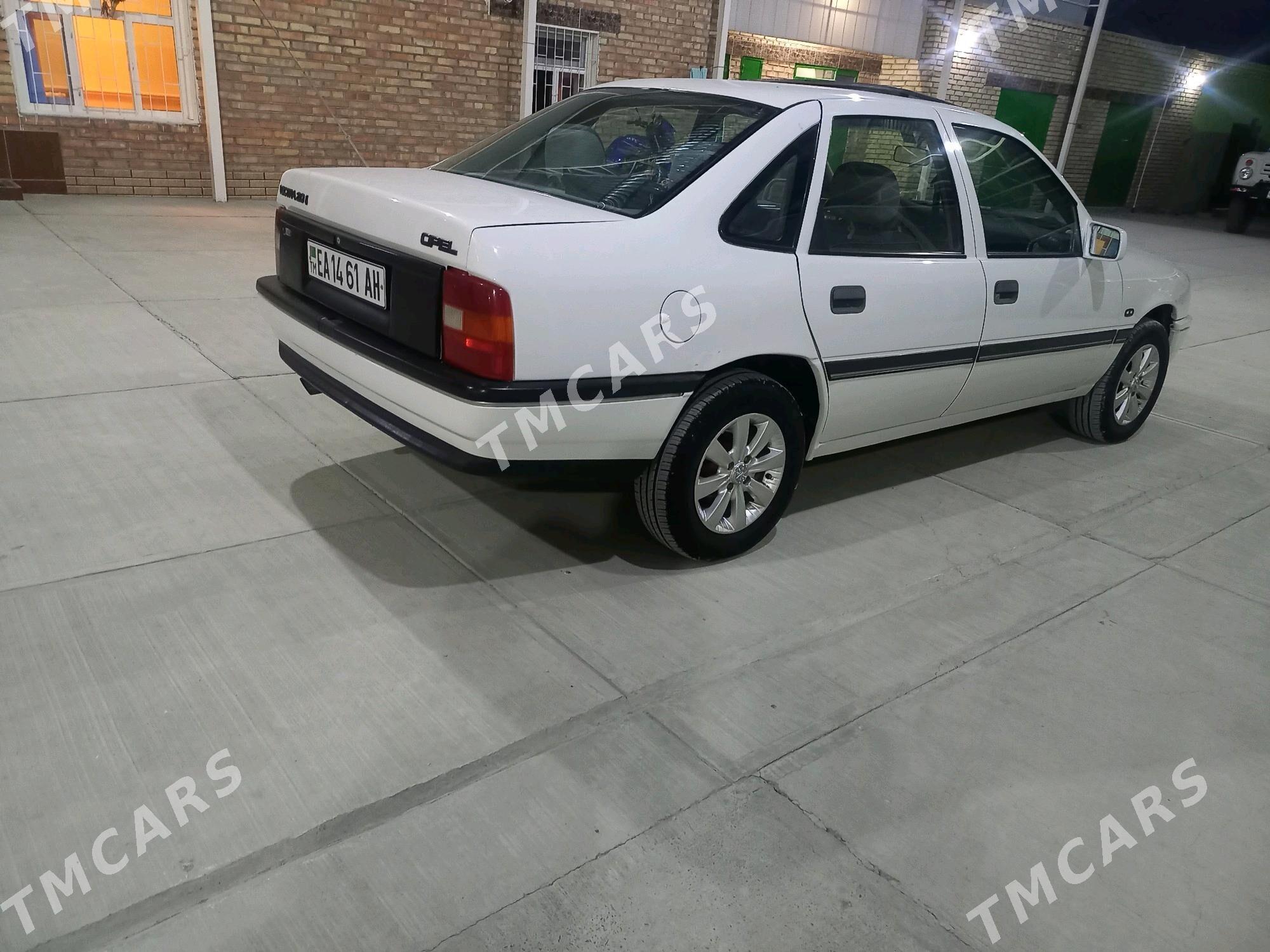 Opel Vectra 1991 - 42 000 TMT - Бахарден - img 3