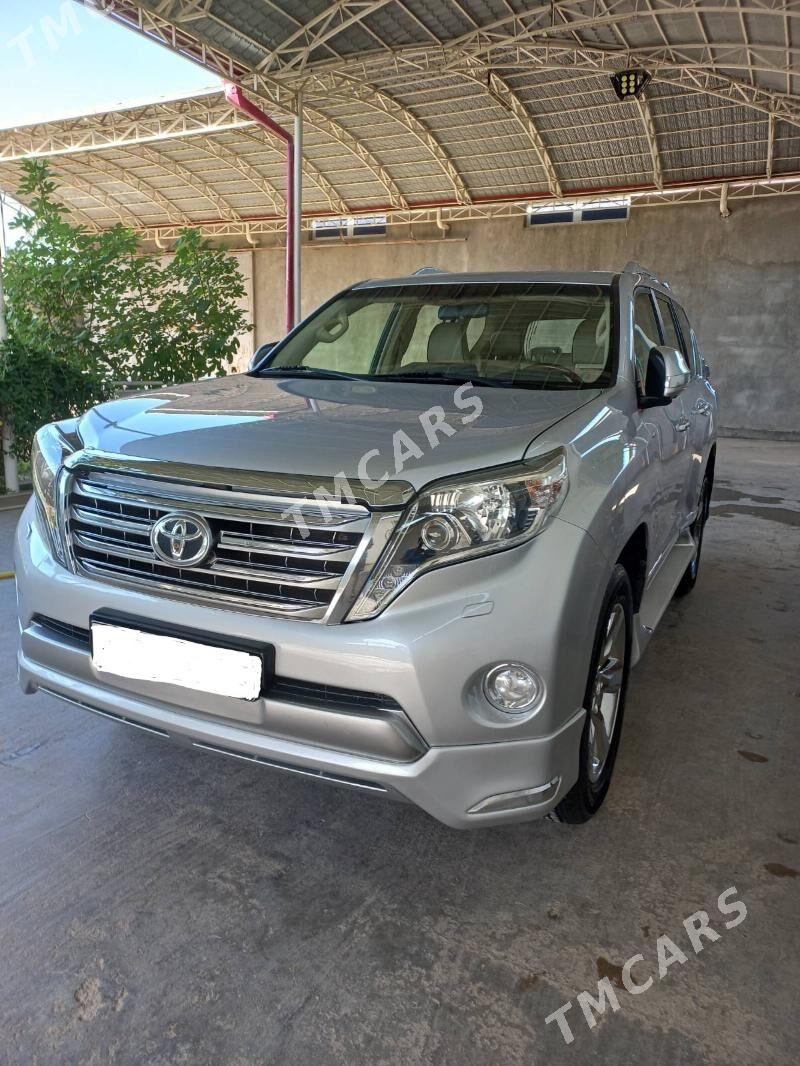 Toyota Land Cruiser Prado 2016 - 650 000 TMT - ул. Подвойского (Битарап Туркменистан шаёлы) - img 2