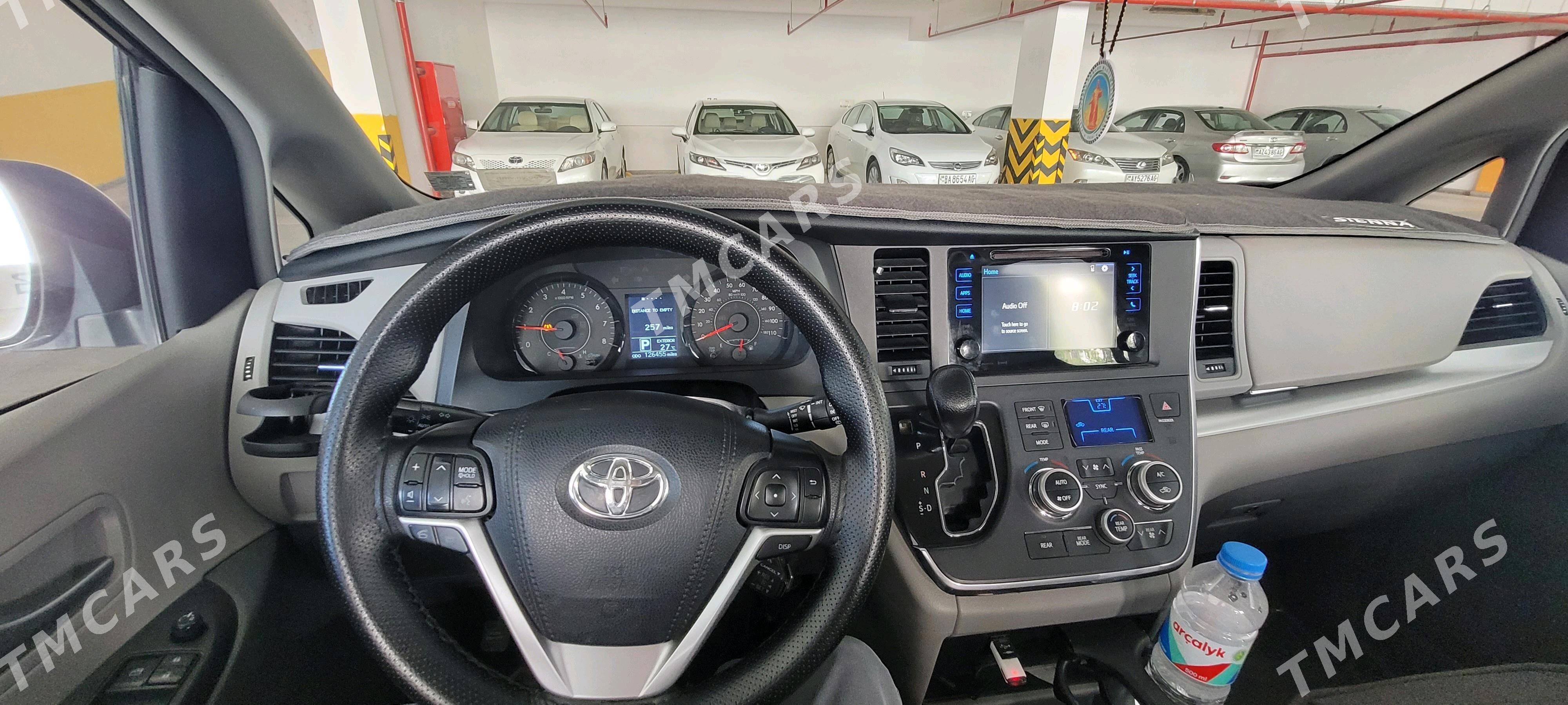 Toyota Sienna 2016 - 290 000 TMT - Aşgabat - img 4