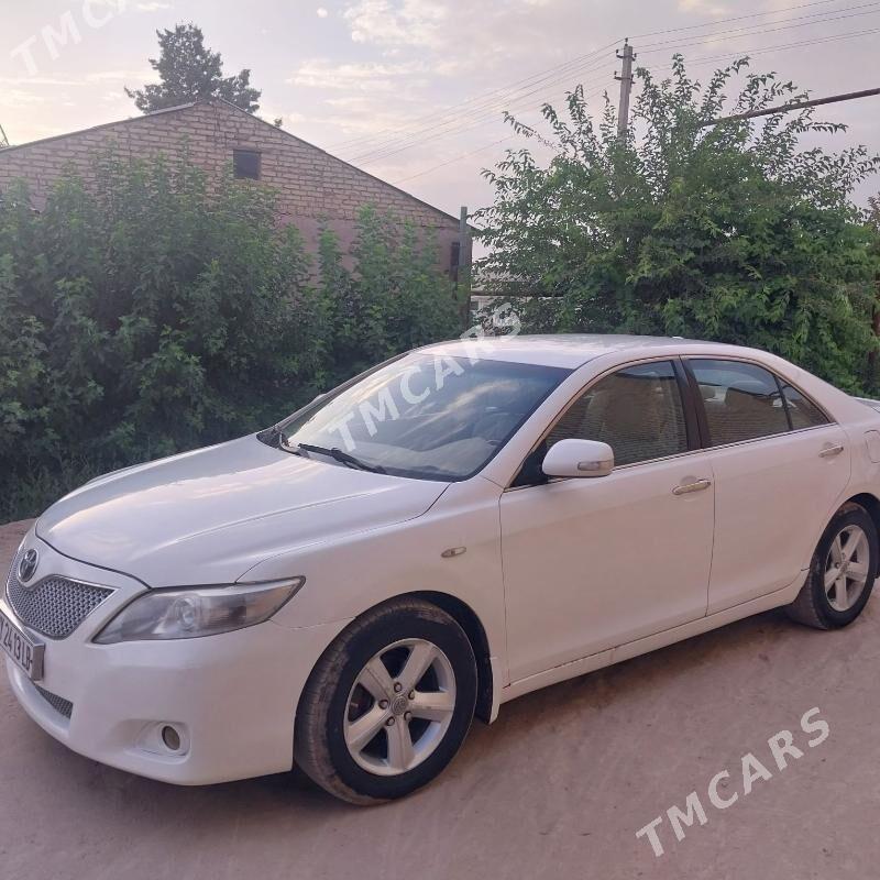 Toyota Camry 2008 - 110 000 TMT - Халач - img 3