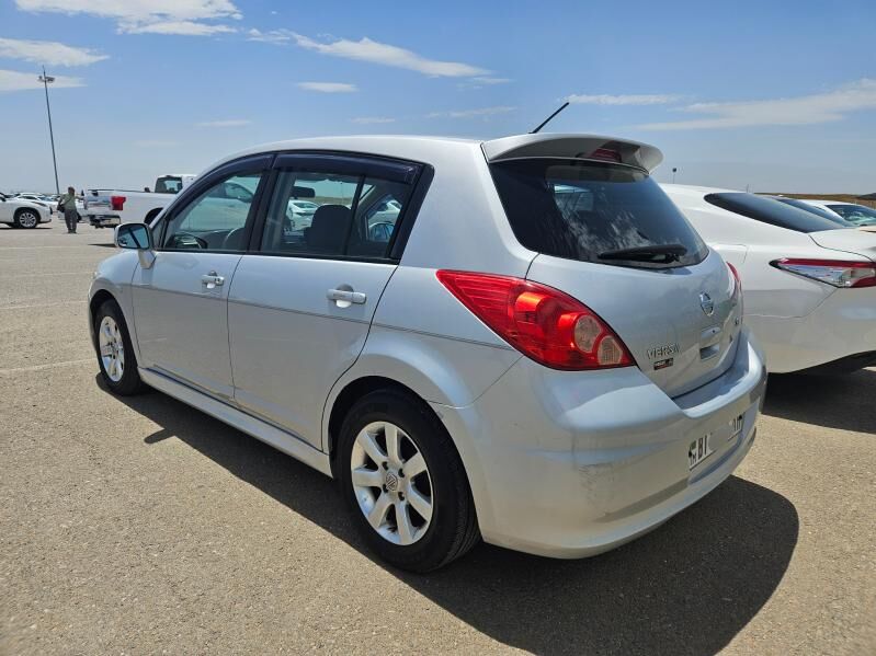 Nissan Versa 2010 - 105 000 TMT - Ашхабад - img 7