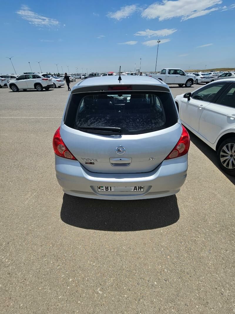 Nissan Versa 2010 - 105 000 TMT - Ашхабад - img 8