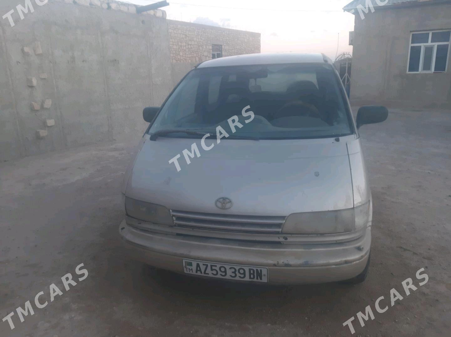 Toyota Previa 1991 - 25 000 TMT - Türkmenbaşy - img 4