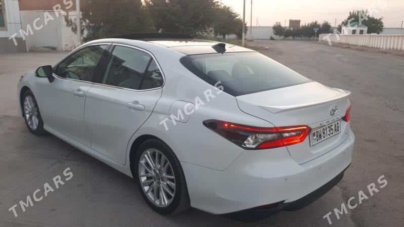 Toyota Camry 2021 - 370 000 TMT - Aşgabat - img 3