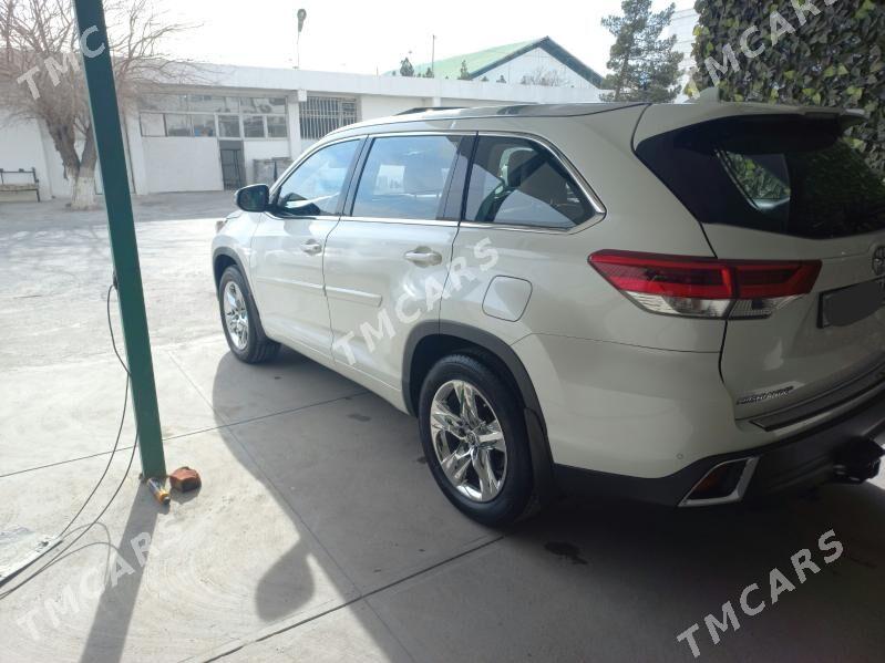 Toyota Highlander 2019 - 615 000 TMT - Aşgabat - img 2