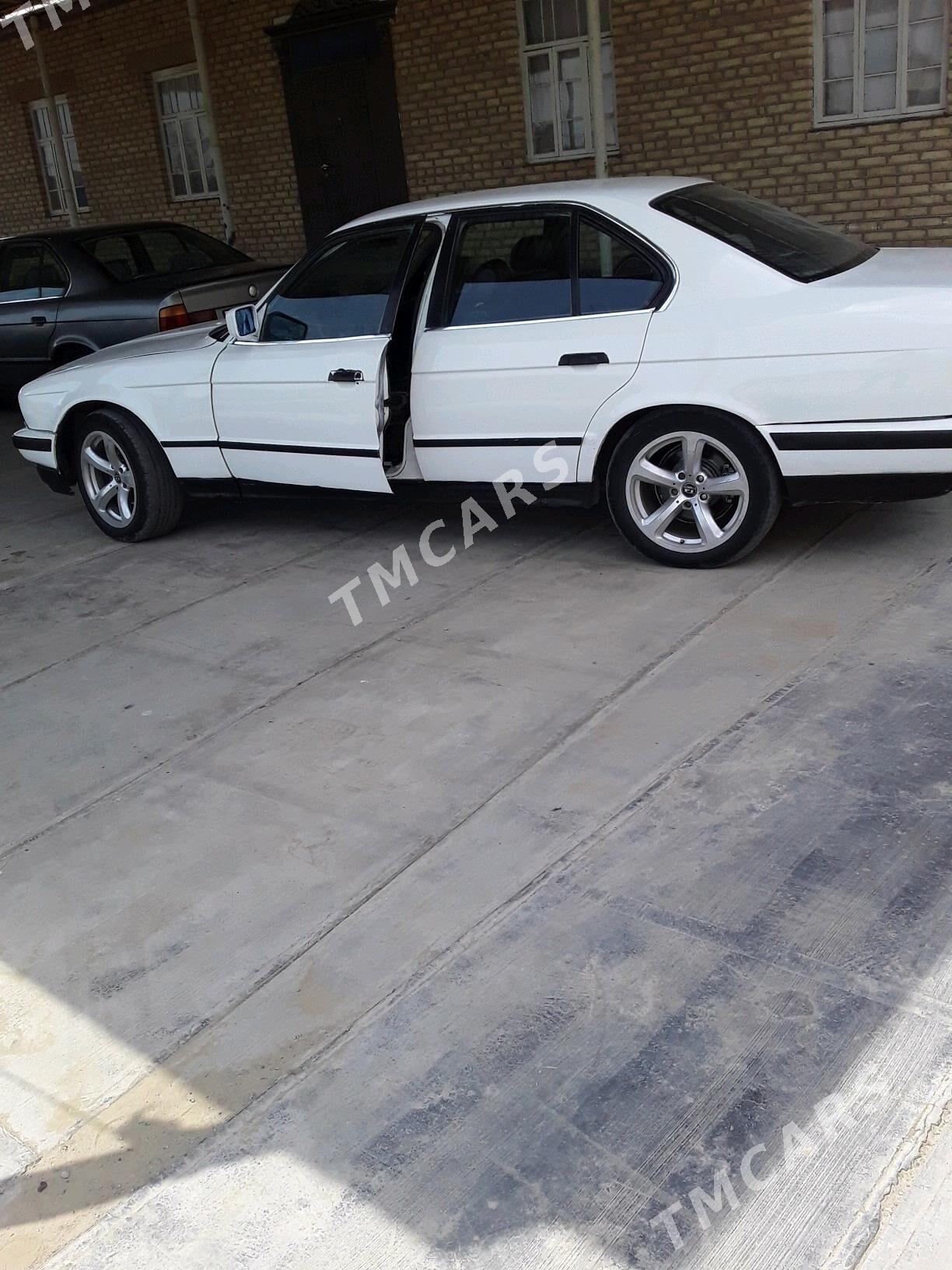 BMW 325 1992 - 23 000 TMT - Сакарчага - img 3