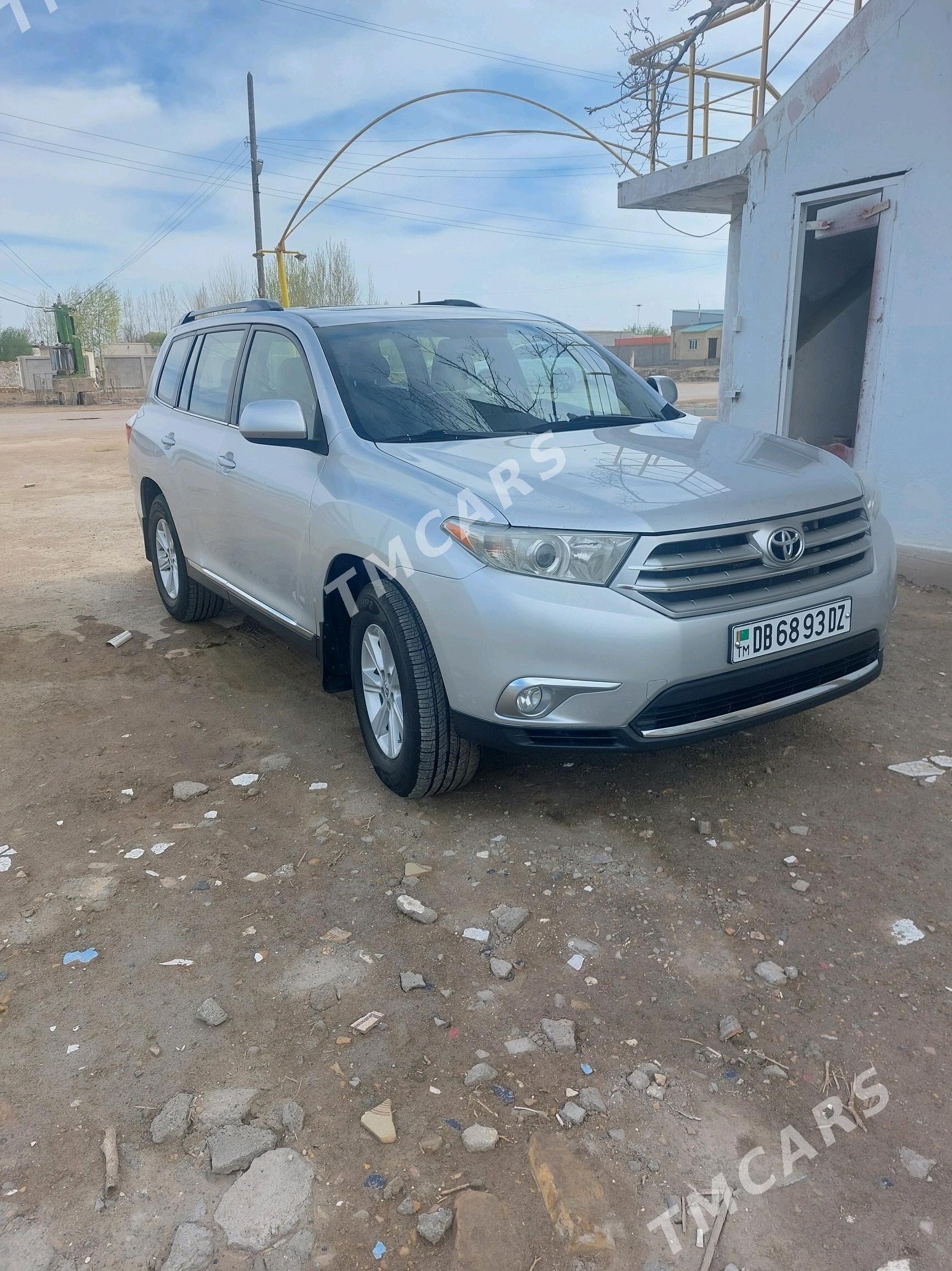 Toyota Highlander 2011 - 310 000 TMT - Köneürgenç - img 4