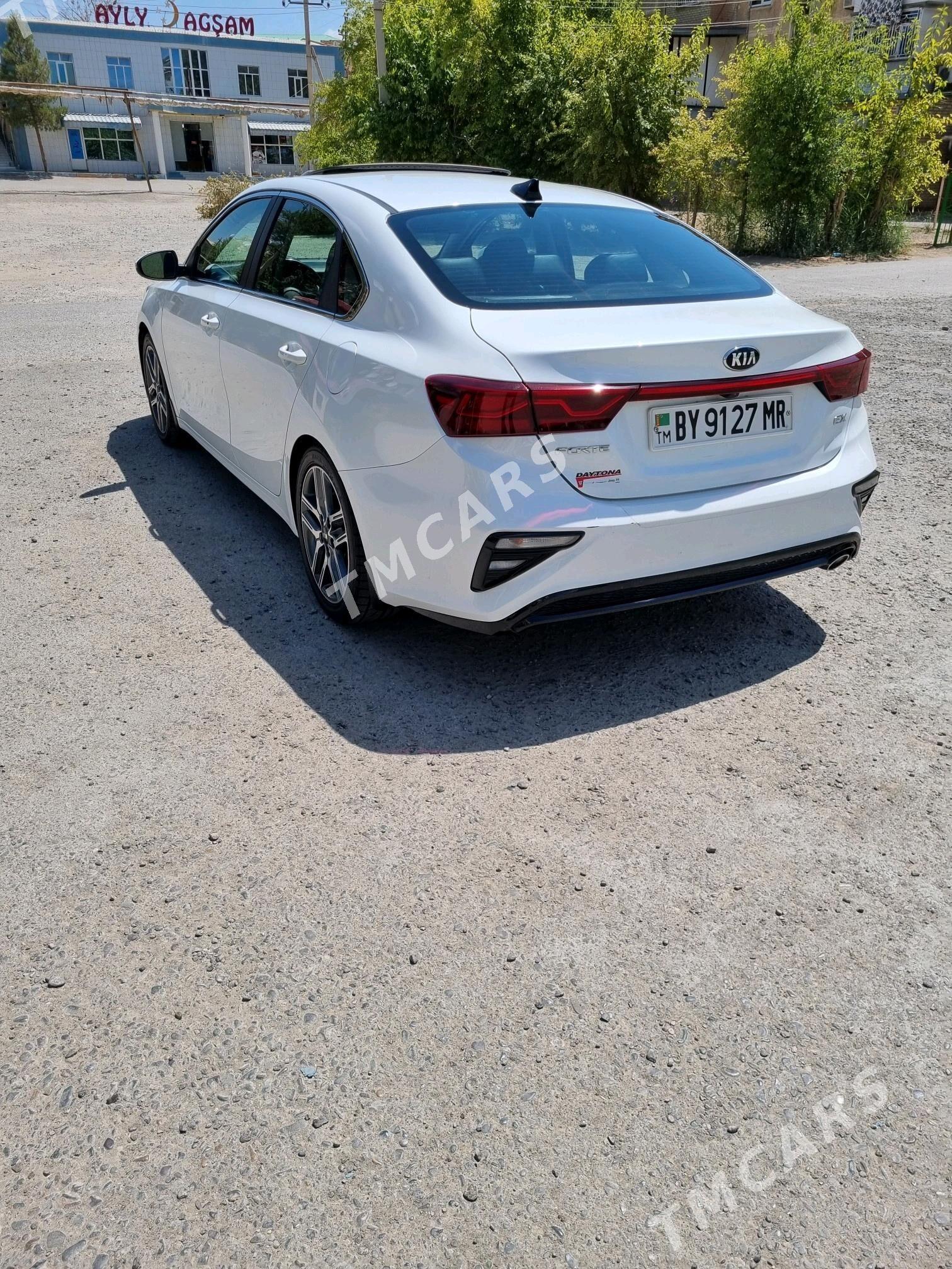 Kia Forte 2021 - 280 000 TMT - Мары - img 3