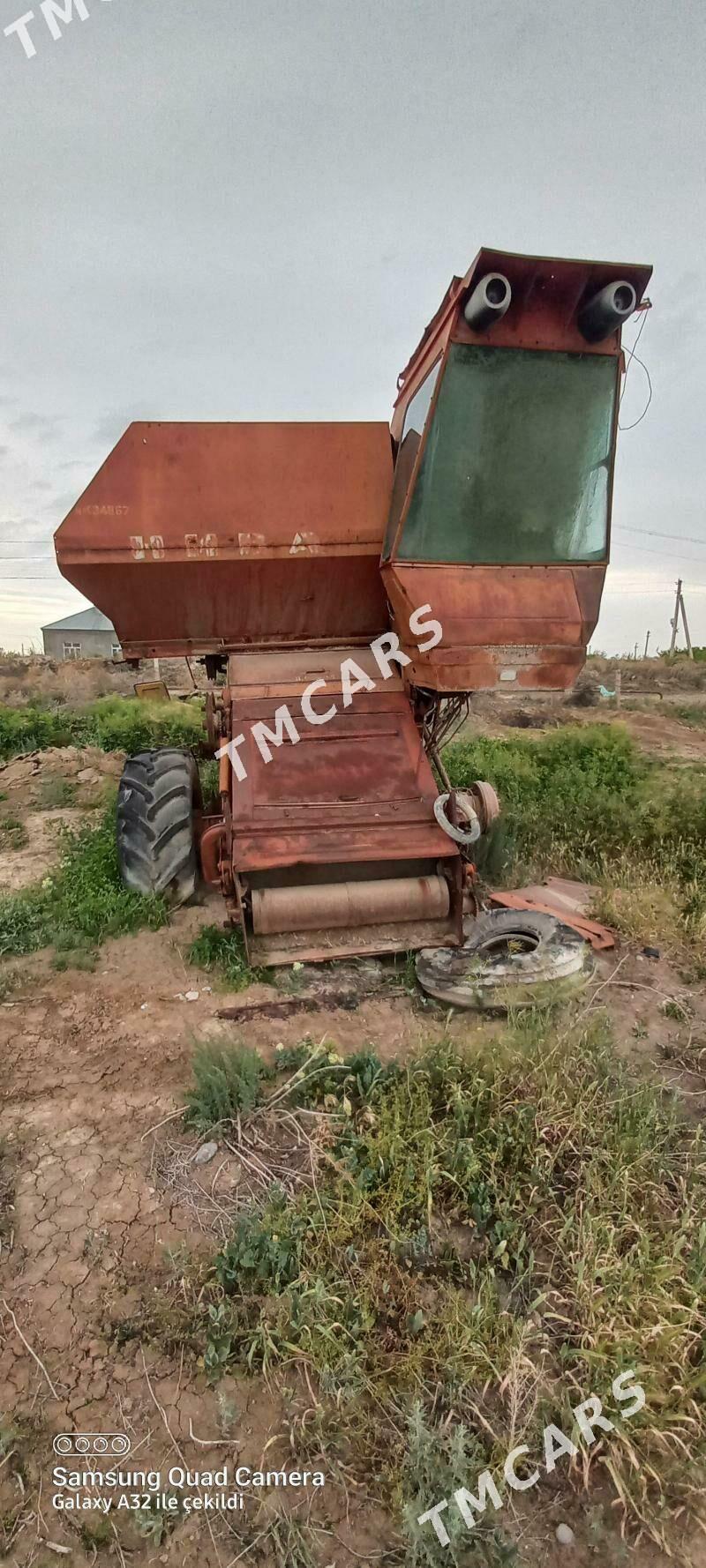 MTZ T-28 1990 - 7 000 TMT - Kaka - img 2