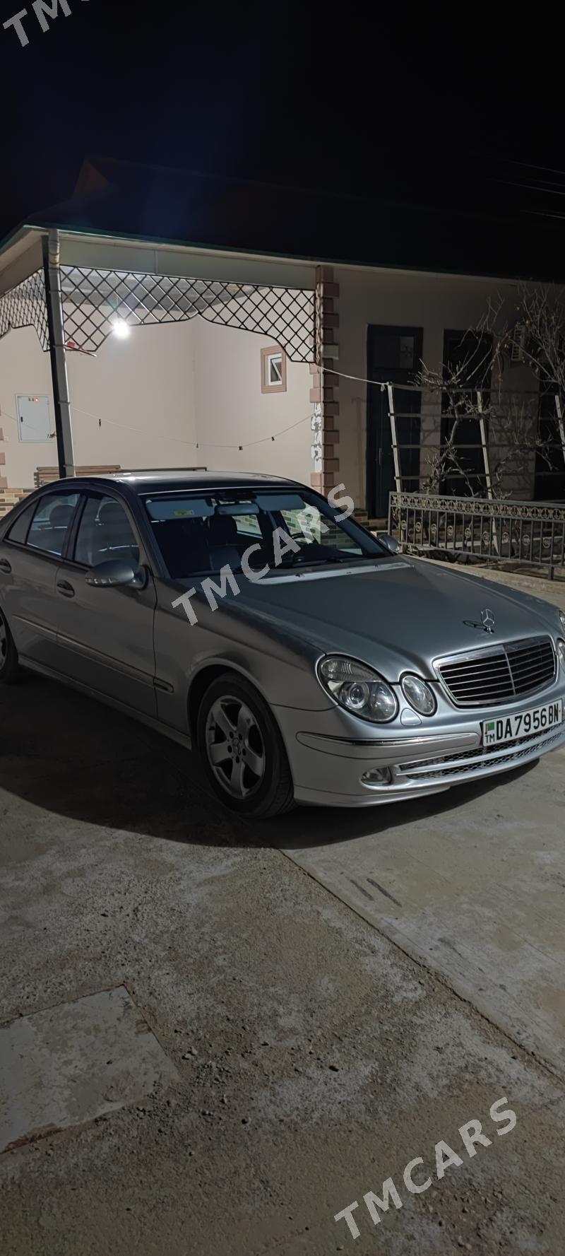 Mercedes-Benz E320 2002 - 125 000 TMT - Туркменбаши - img 2