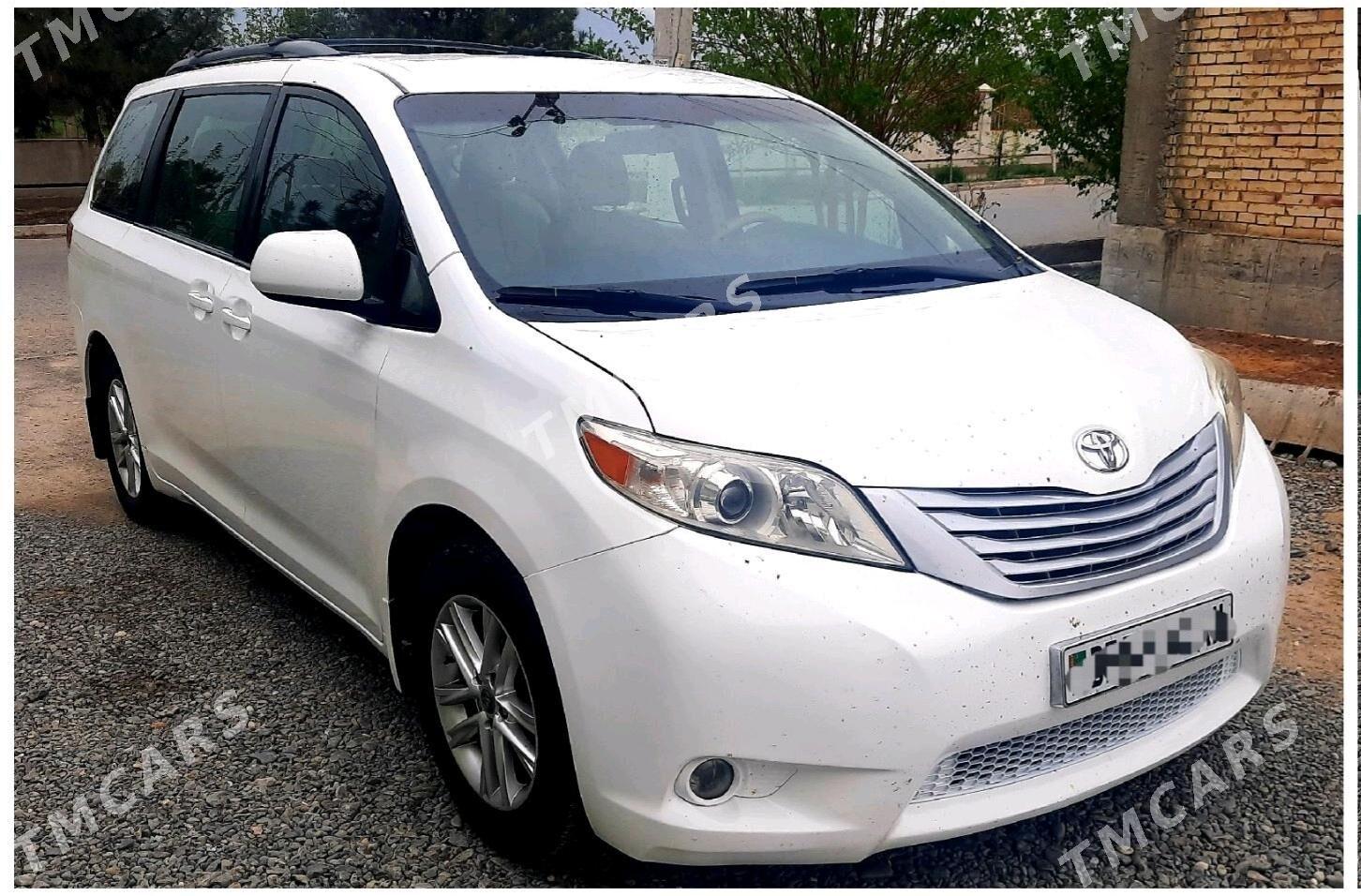 Toyota Sienna 2013 - 250 000 TMT - Ашхабад - img 3