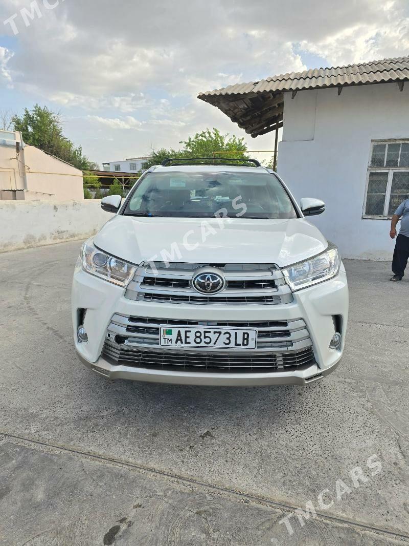 Toyota Highlander 2019 - 530 000 TMT - Türkmenabat - img 4