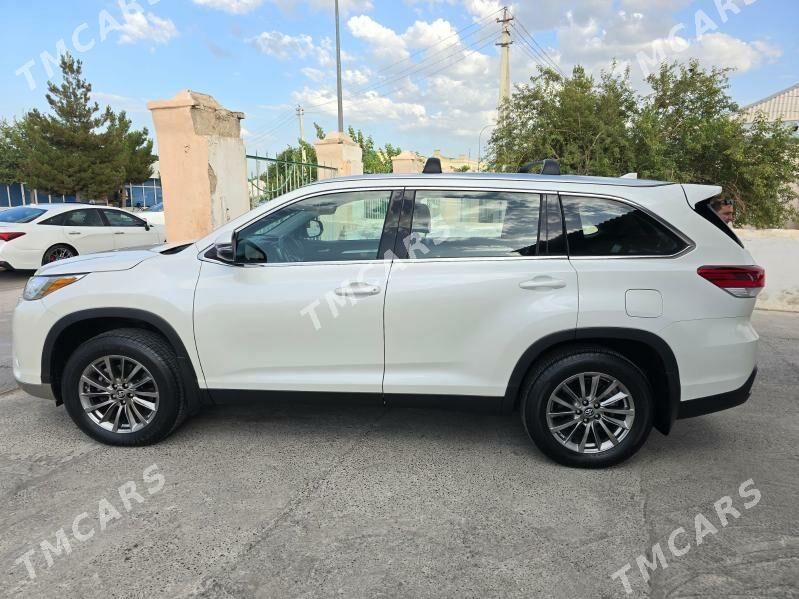 Toyota Highlander 2019 - 530 000 TMT - Туркменабат - img 5